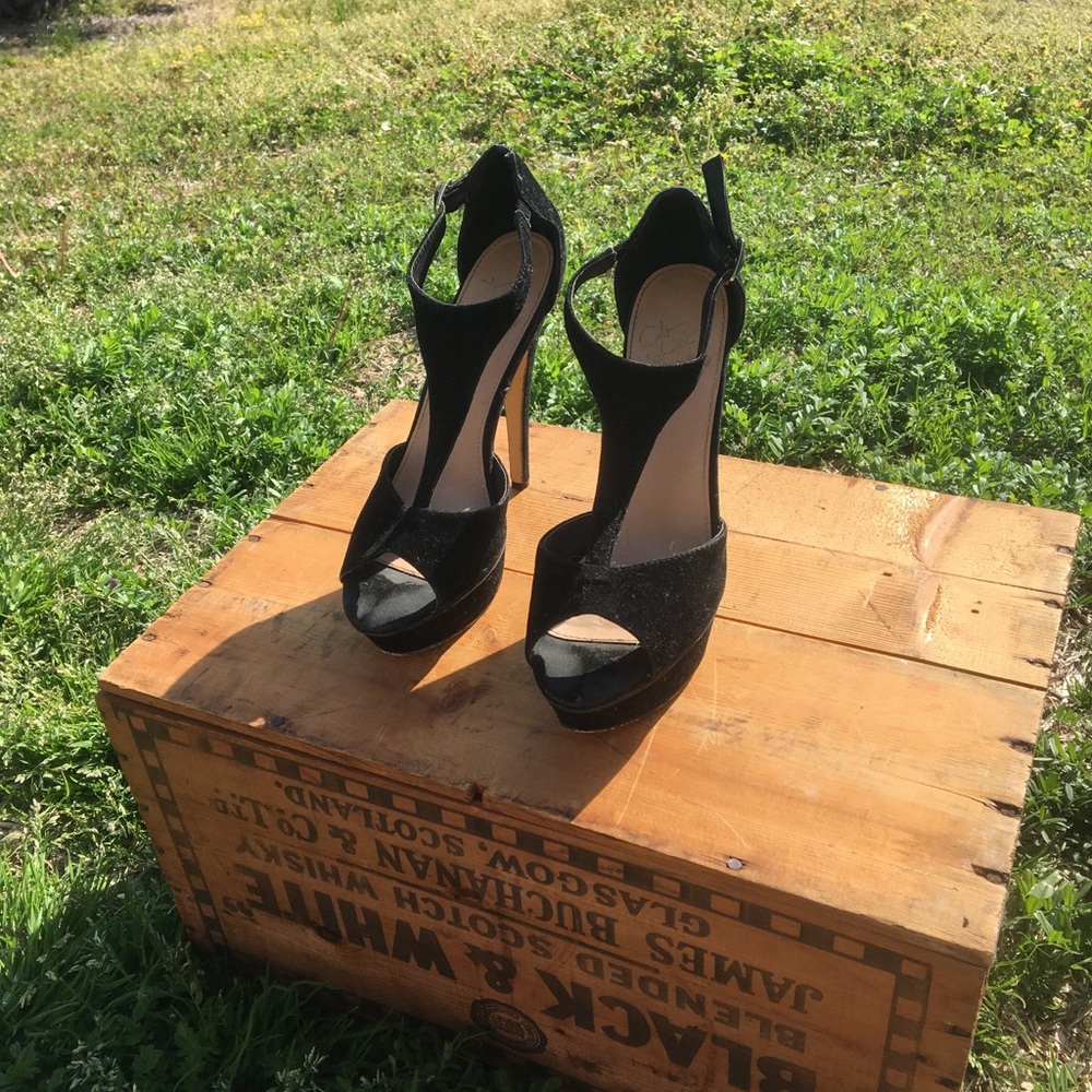 Victoria’s Secret heels